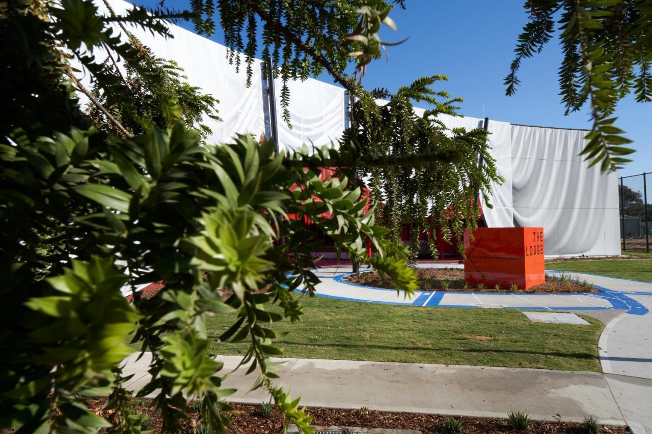 The Lodge, Blacktown - Sydney Hotel